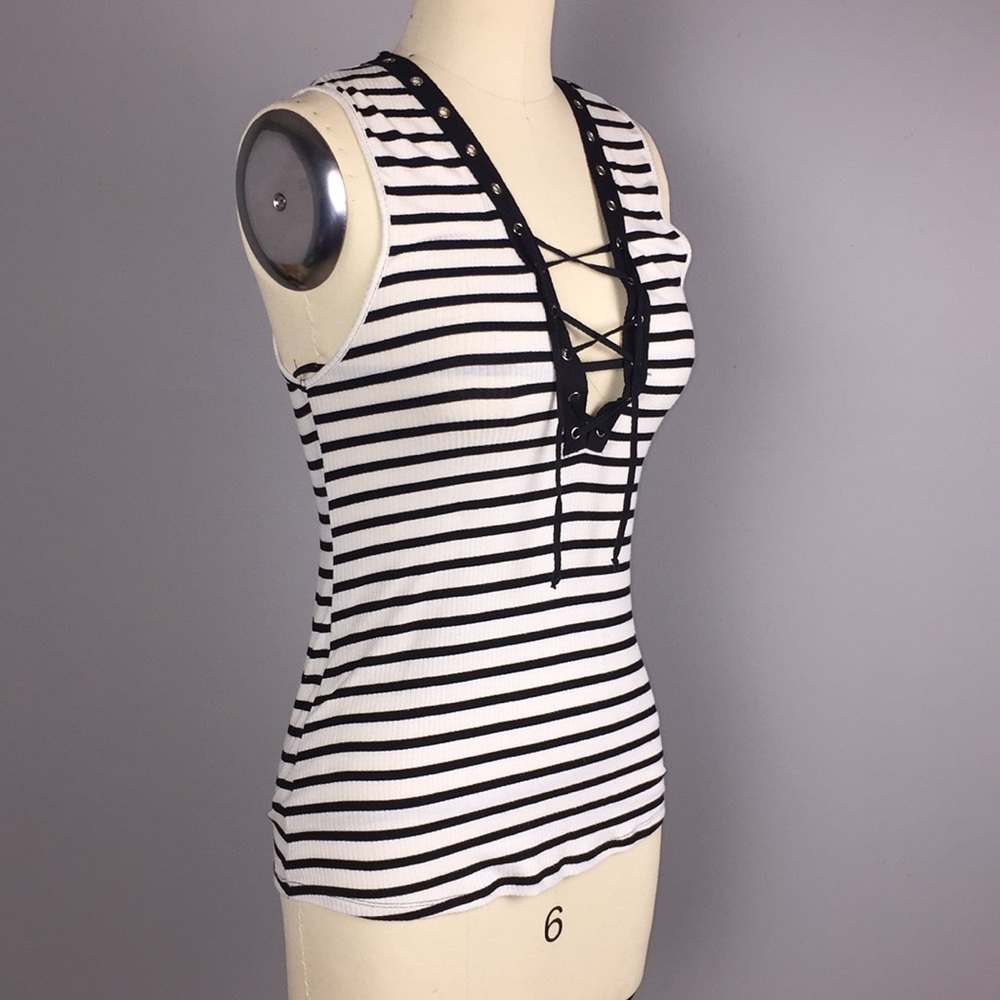 Striped lace up tank top - Picture 4 of 4